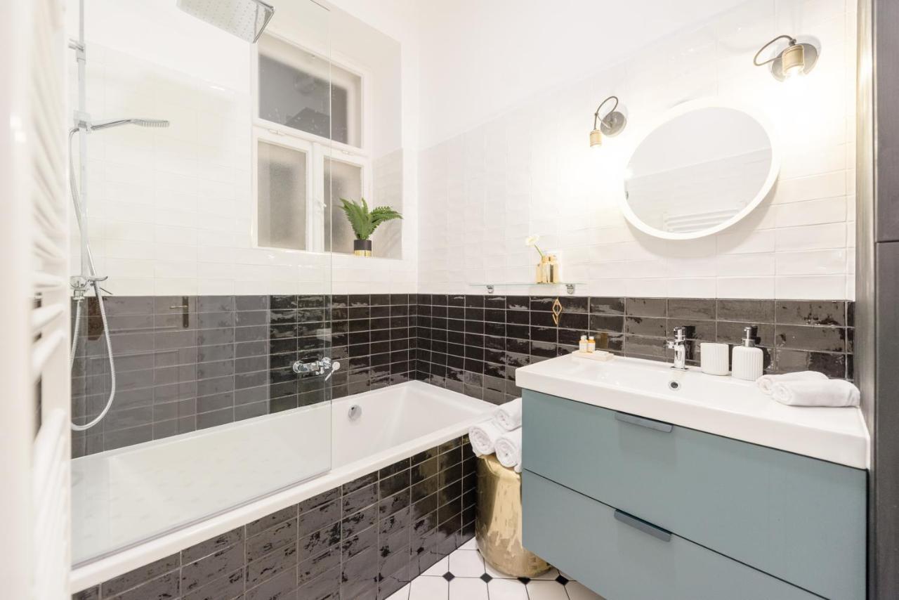 Apartment Venus - Opera I
